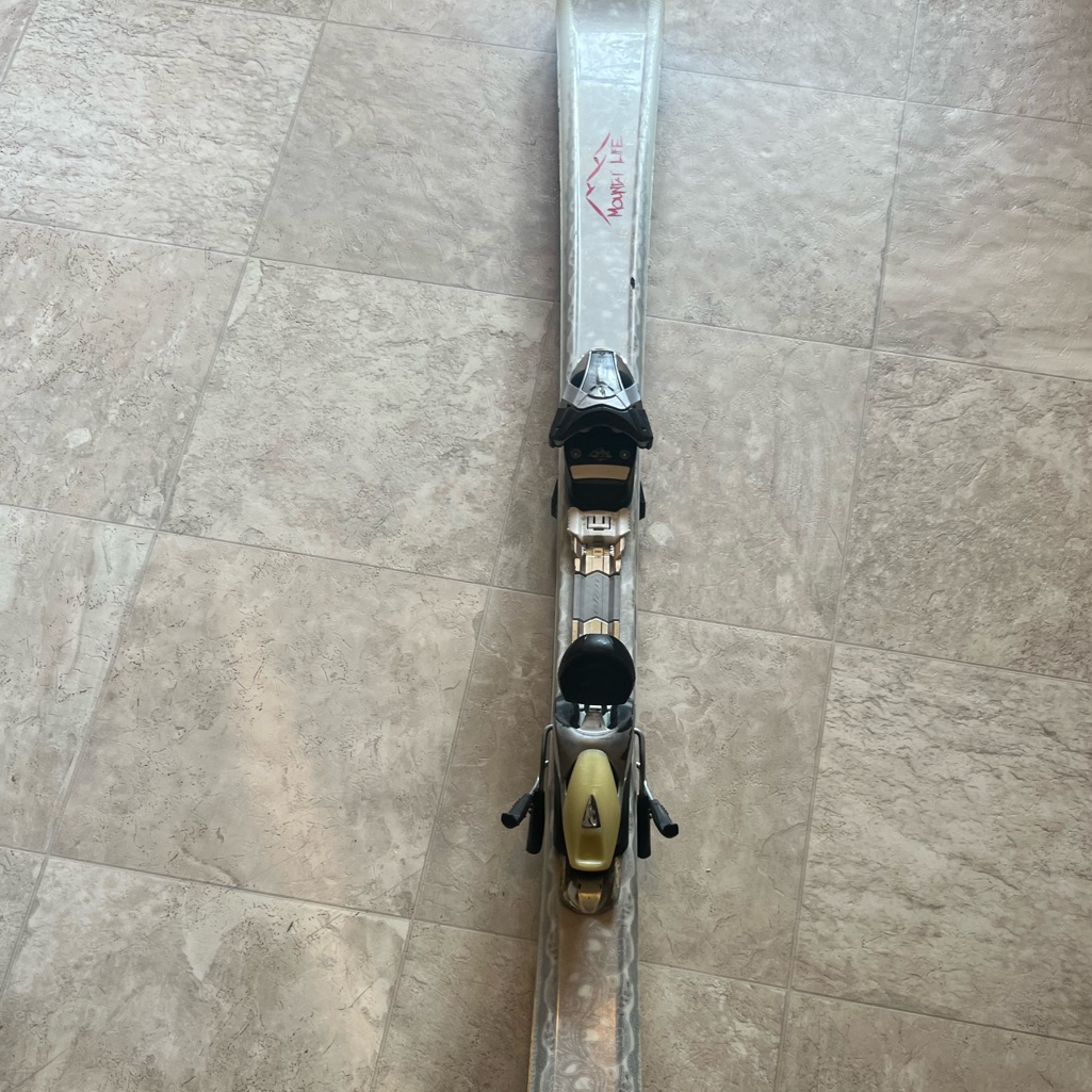 Skiis!